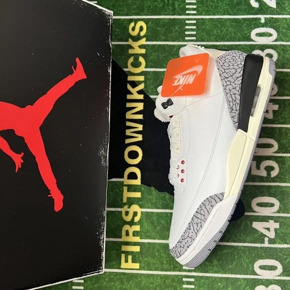 Nike Air Jordan 3 Reimagined White Red Cement Grey DN3707-100 Size 8 9 9.5 Mens - Picture 1 of 3